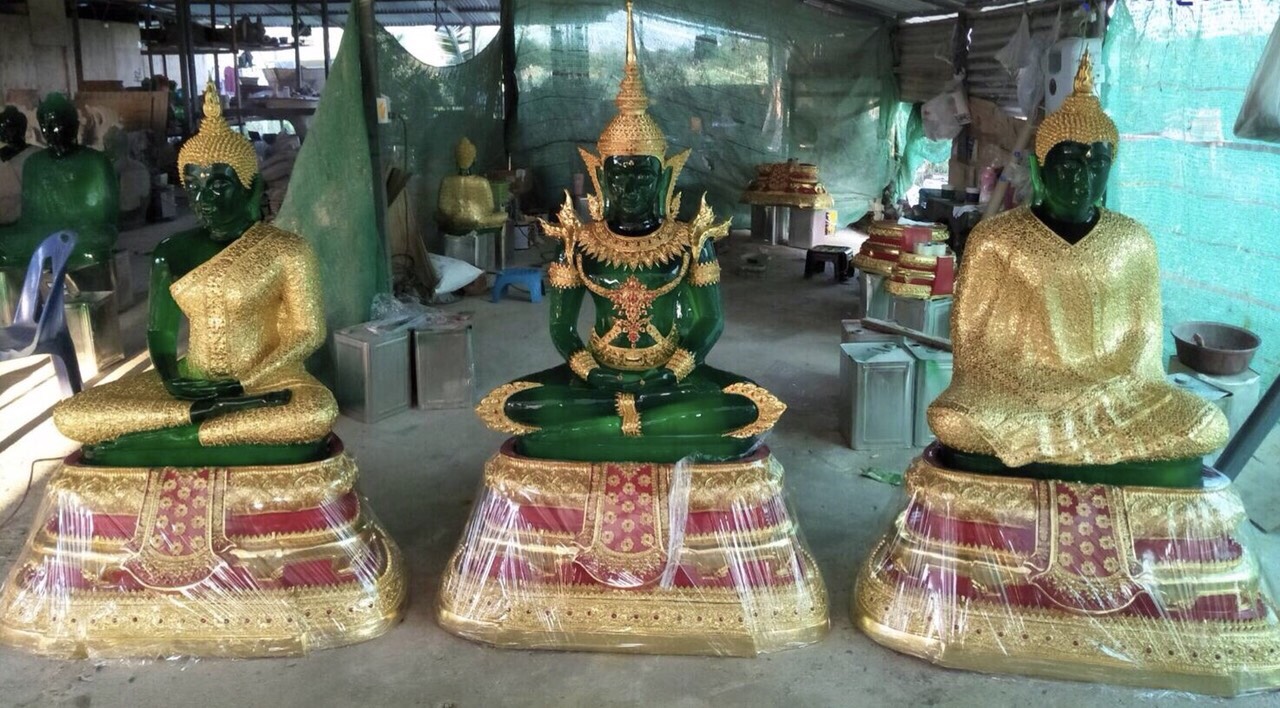 สร้างพระแก้วมรกต หนุนดวง เสริมชะตา